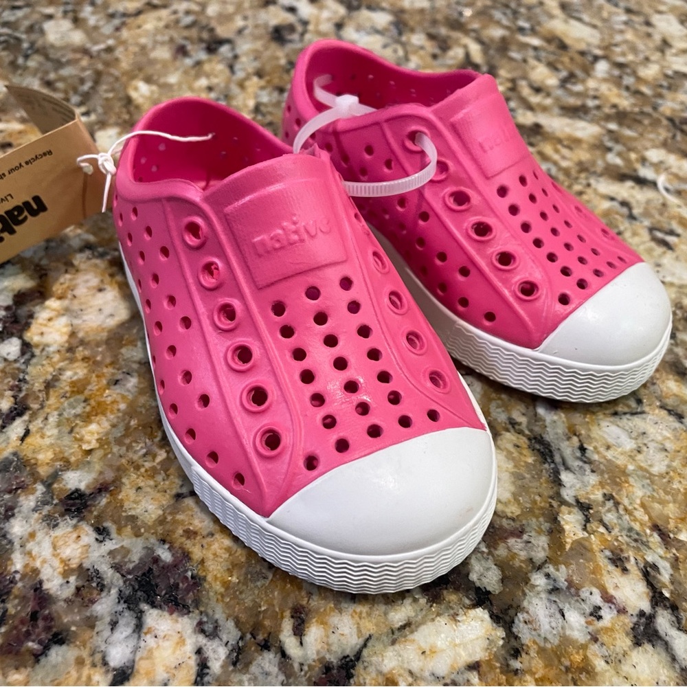 Native Kids Water Shoes Jefferson Hollywood Pink NWT Size US 6